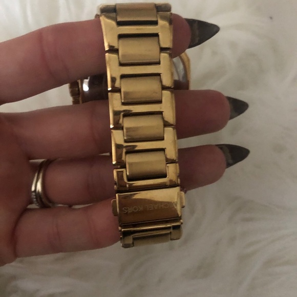 Watch - Picture 2 of 2